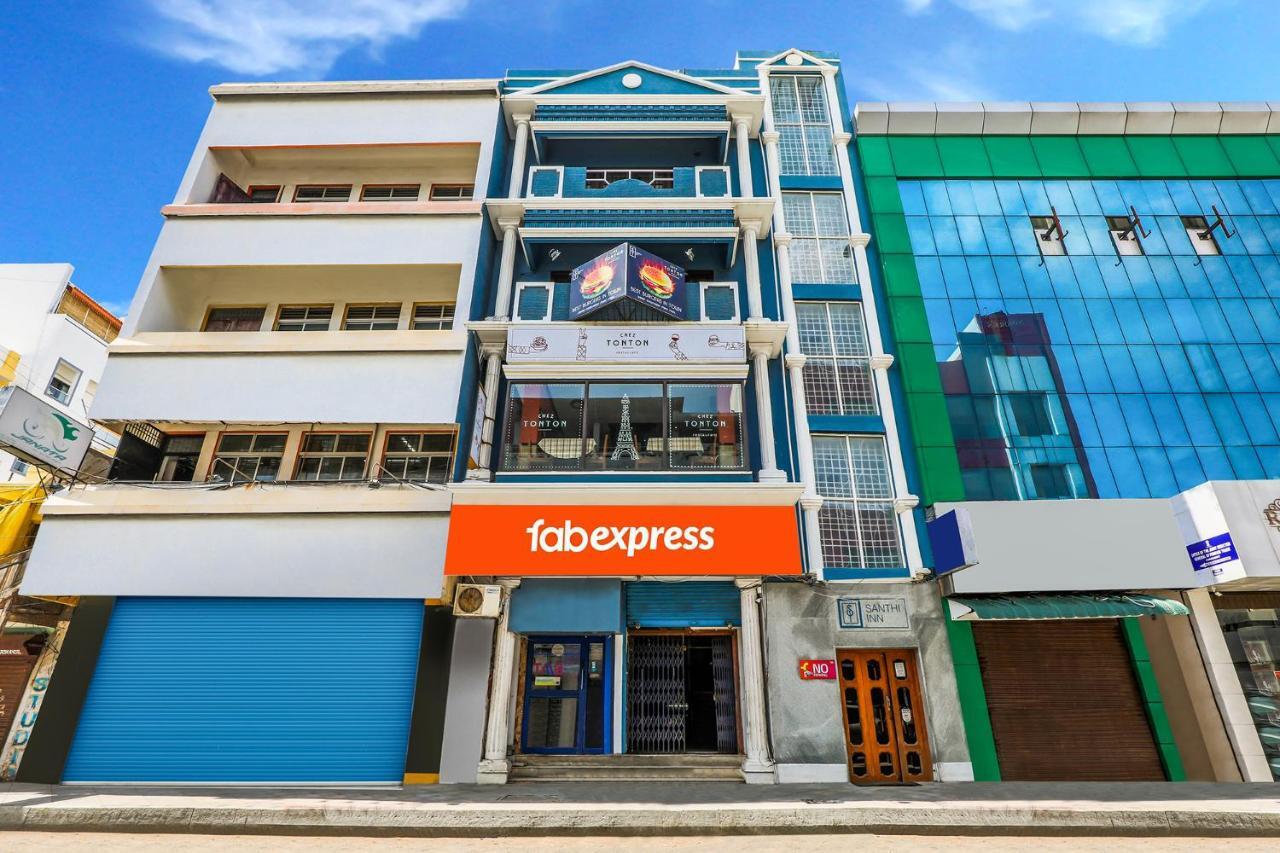 Fabexpress Santhi Inn - Near Promenade Beach Pondicherry Exteriör bild