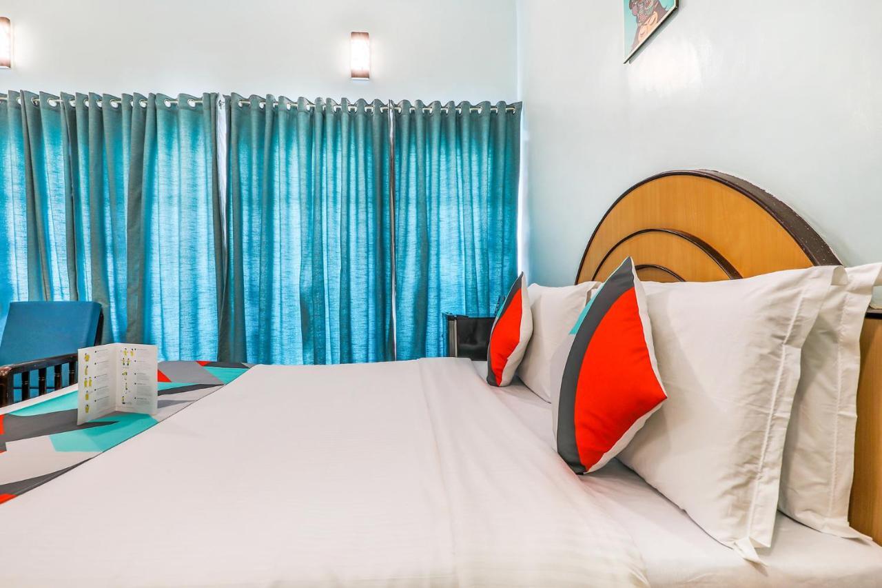 Fabexpress Santhi Inn - Near Promenade Beach Pondicherry Exteriör bild
